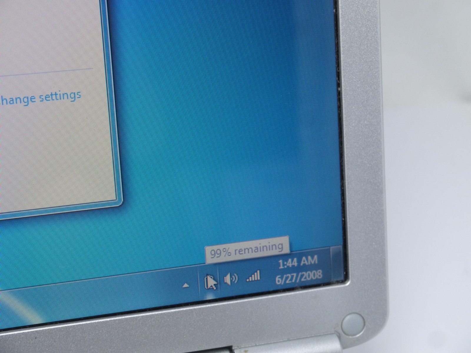 Dell Inspiron 1525 15.4″ Laptop – Pentium T2370 / 1GB Ram / 160GB HDD / Win7