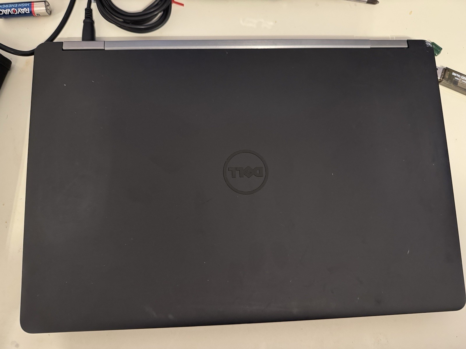 Dell Latitude E5570 15.6″ i3-6100U 12GB RAM 500GB HDD Win10 Pro Black