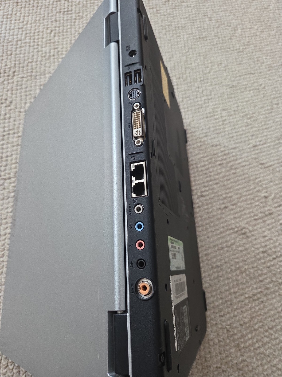 Retro Medion MD95800 Pentium M 1.73GHz ATI X700 XL Windows XP DVI