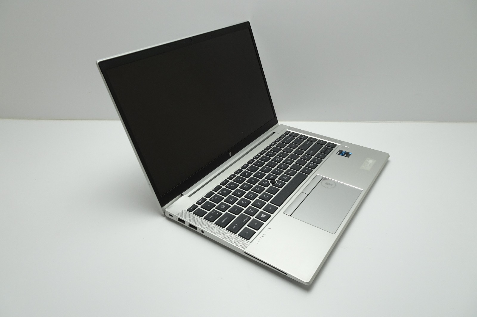 HP EliteBook 840 G8 Laptop | i5-1135G7 | 16GB RAM | 256GB NVMe | LINUX