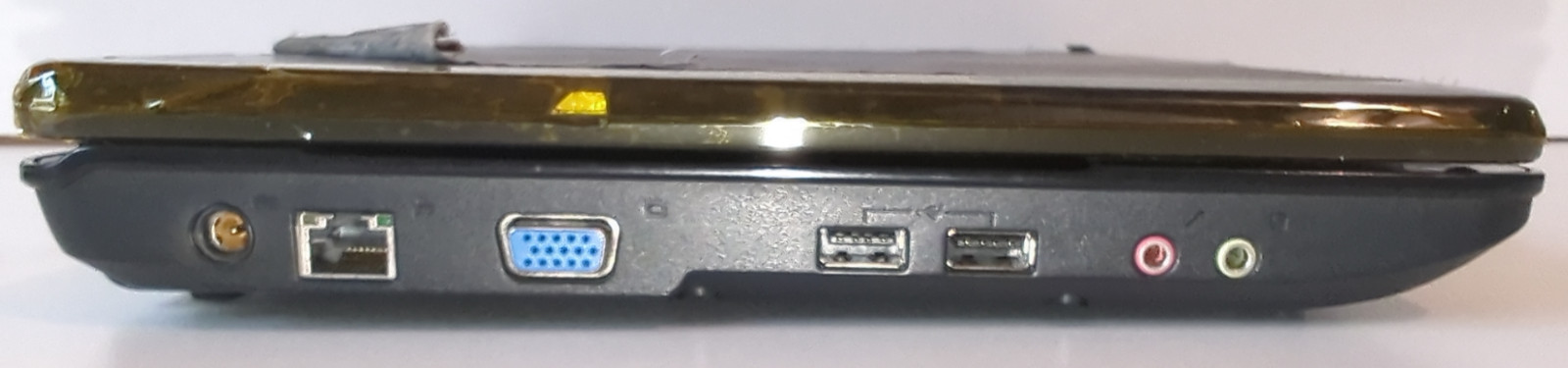 “Constitution” (eMachines E627) Athlon 64 X2 TK-42 4GB RAM 500GB SSHD Q4OS