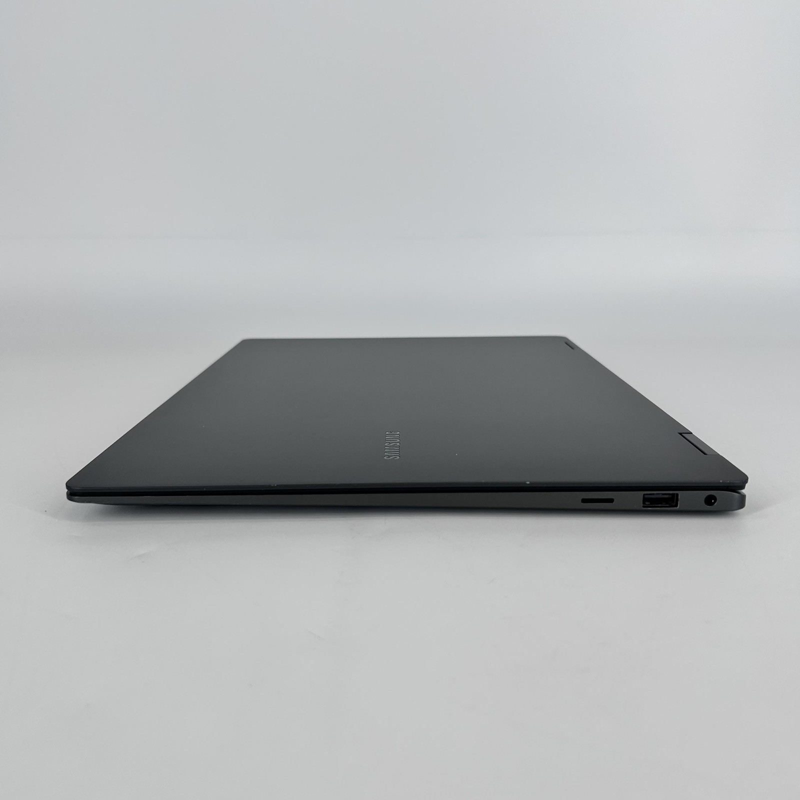 Samsung Galaxy Book3 Pro 360 16 QHD+ TOUCH i7-1360P 16GB 1TB SSD CRACKED SCREEN