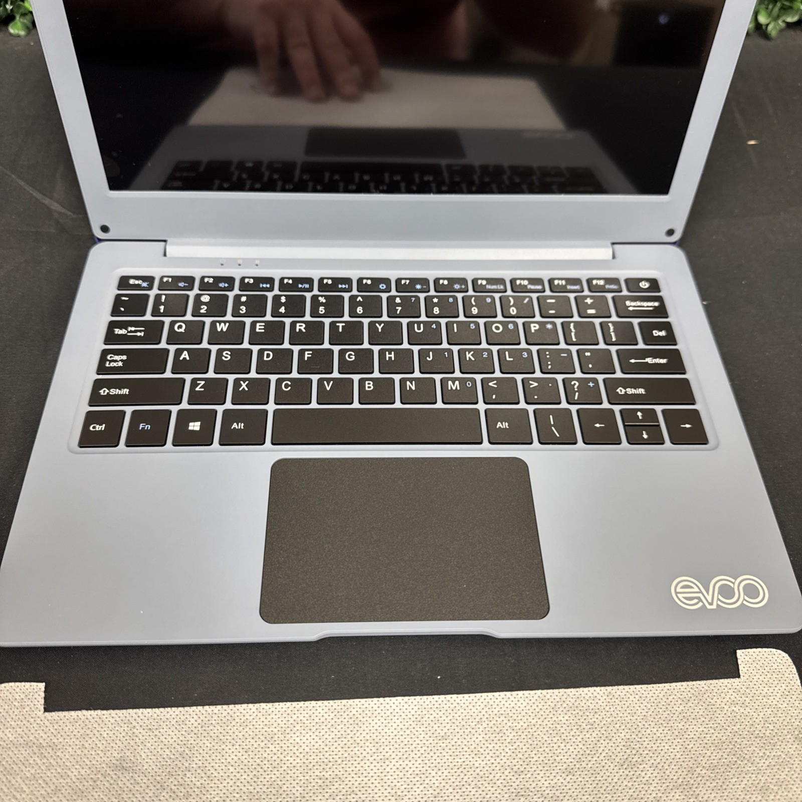 EVOO Notebook 11.6″ Laptop, Intel Celeron N4000, 4GB RAM, 64GB HD