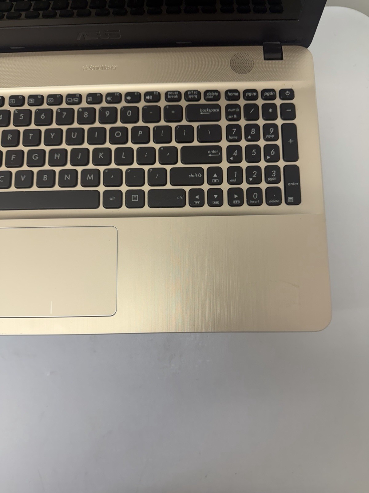 Asus X541N Laptop – Screen Has Lines – Intel Pentium N4200 – Read Des