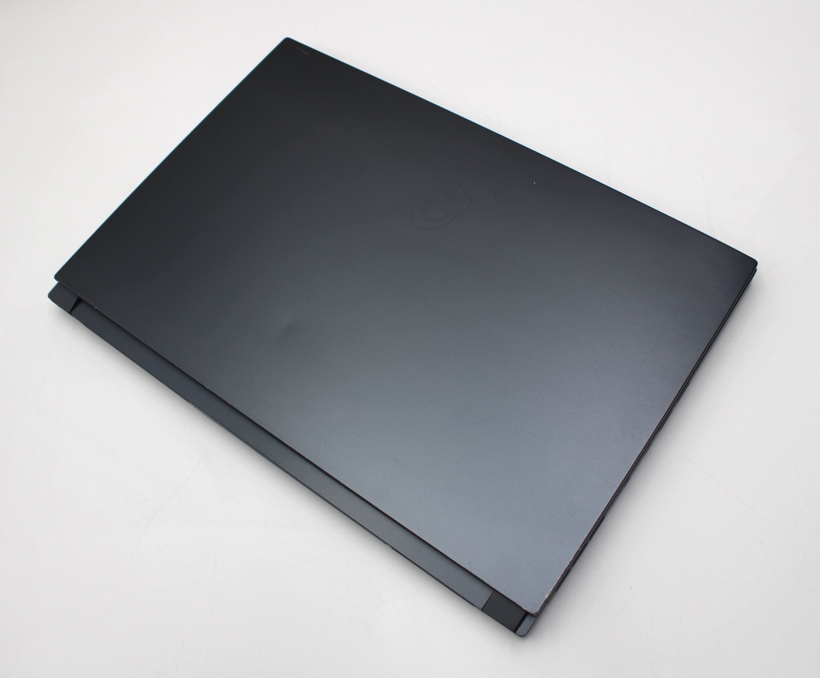 MSI WS66 11UKT 221 i7-11800H 32GB/ 1TB Windows 11 Pro RTX A3000 *No Charger*