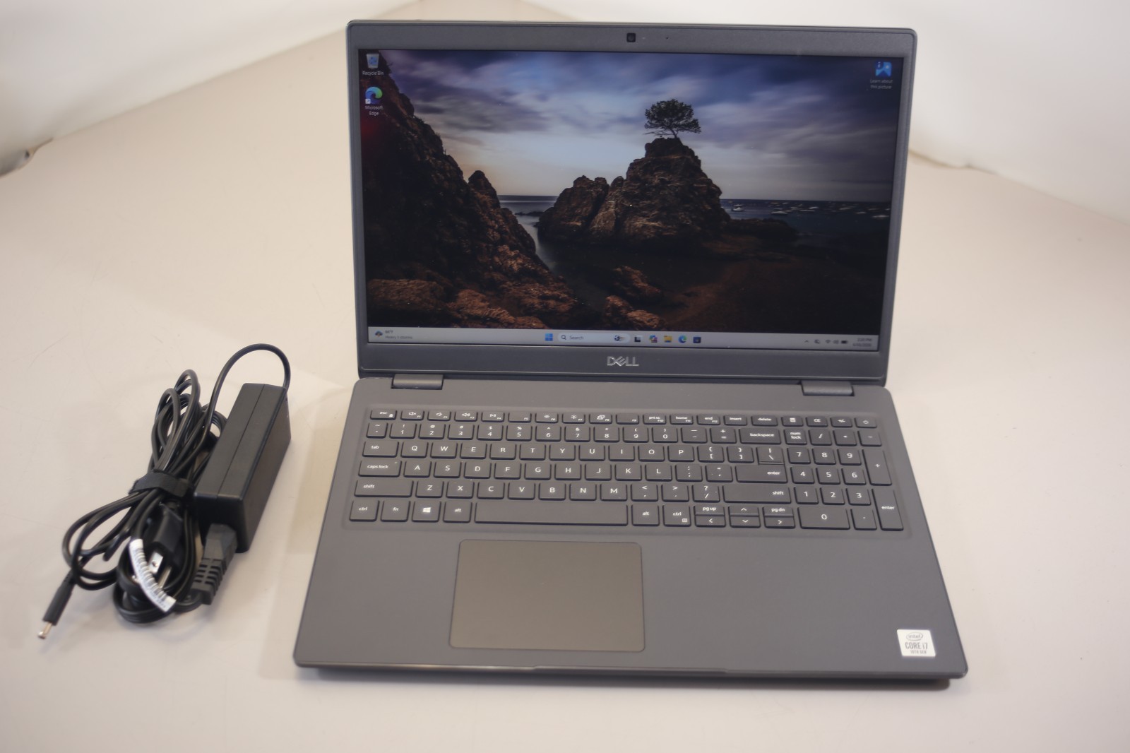 Dell Latitude 3510 | 15.6″ | i7-10510U 1.80GHz | 16GB RAM 256GB SSD | WIN 11 PRO