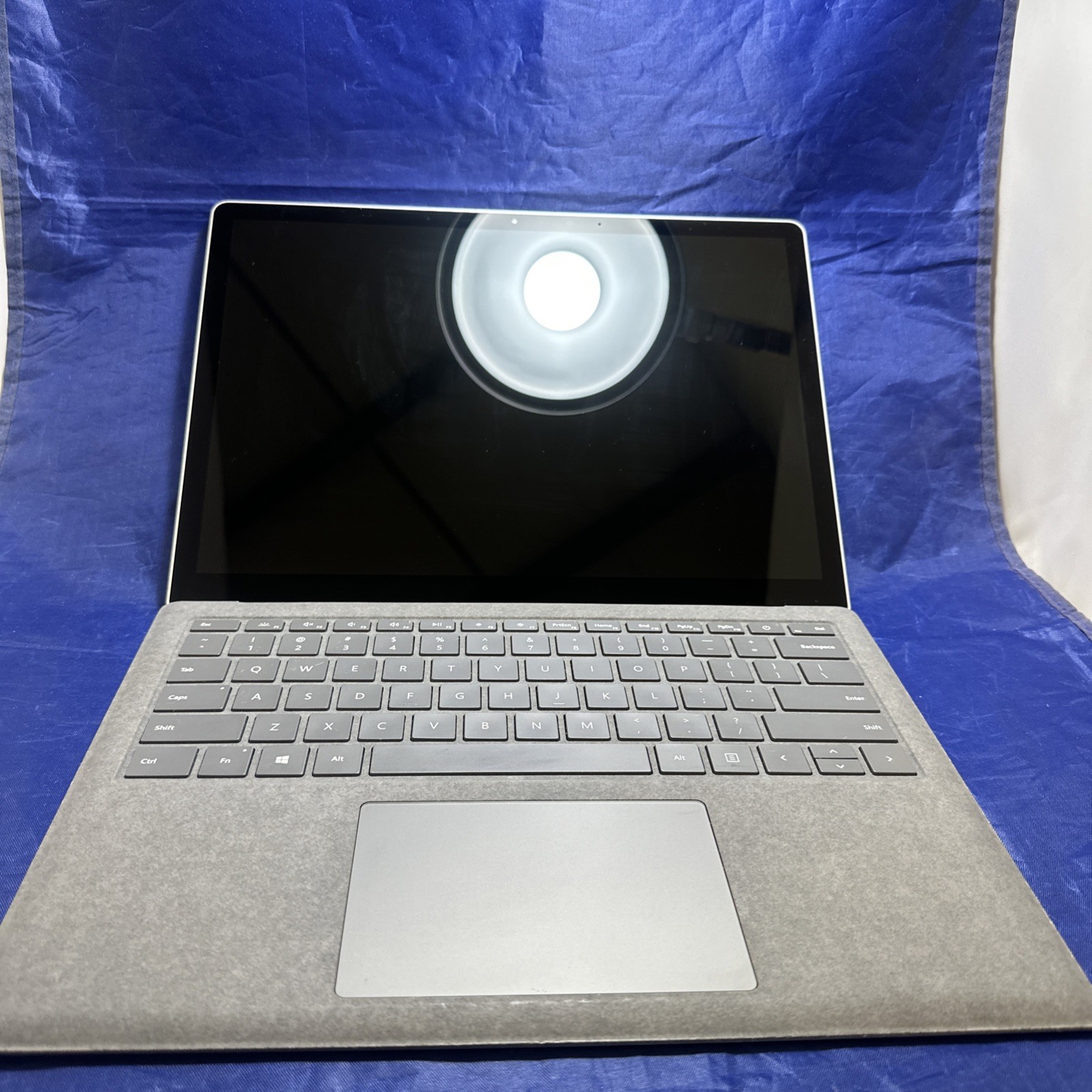 Microsoft Surface Laptop 4 13.5” 8GB 256GB (1950) i5-1145G7 @2.60 GHz Win 11