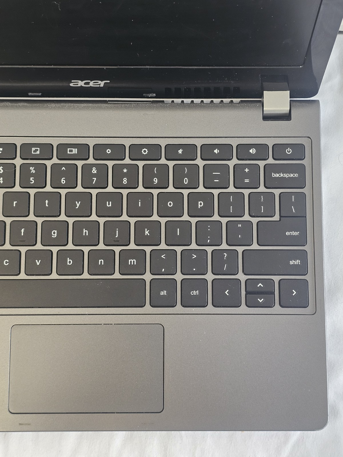 Acer Chromebook C740-C4PE Laptop – Intel Celeron 3205u – 4GB RAM 32GB Chrome OS