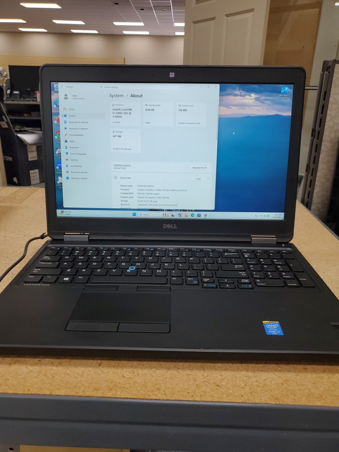 Dell Latitude E5550 500GB SSD, i5-5300U 2.2GHz, 8GB Ram) Laptop 050526-1