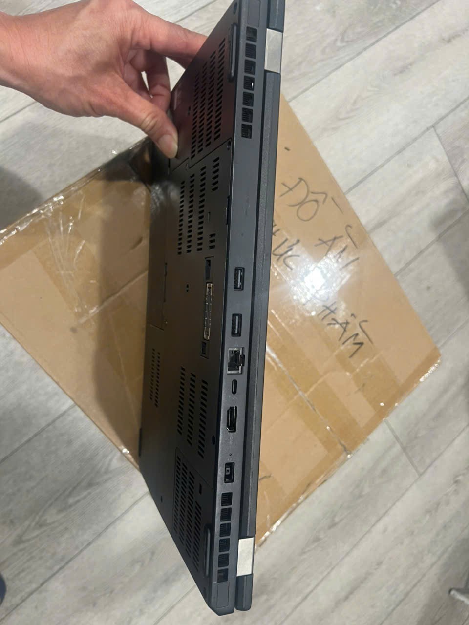 Lenovo ThinkPad P50 E3-1505M v5 2.8GHz 32GB RAM 512GB SSD Quadro M2000M