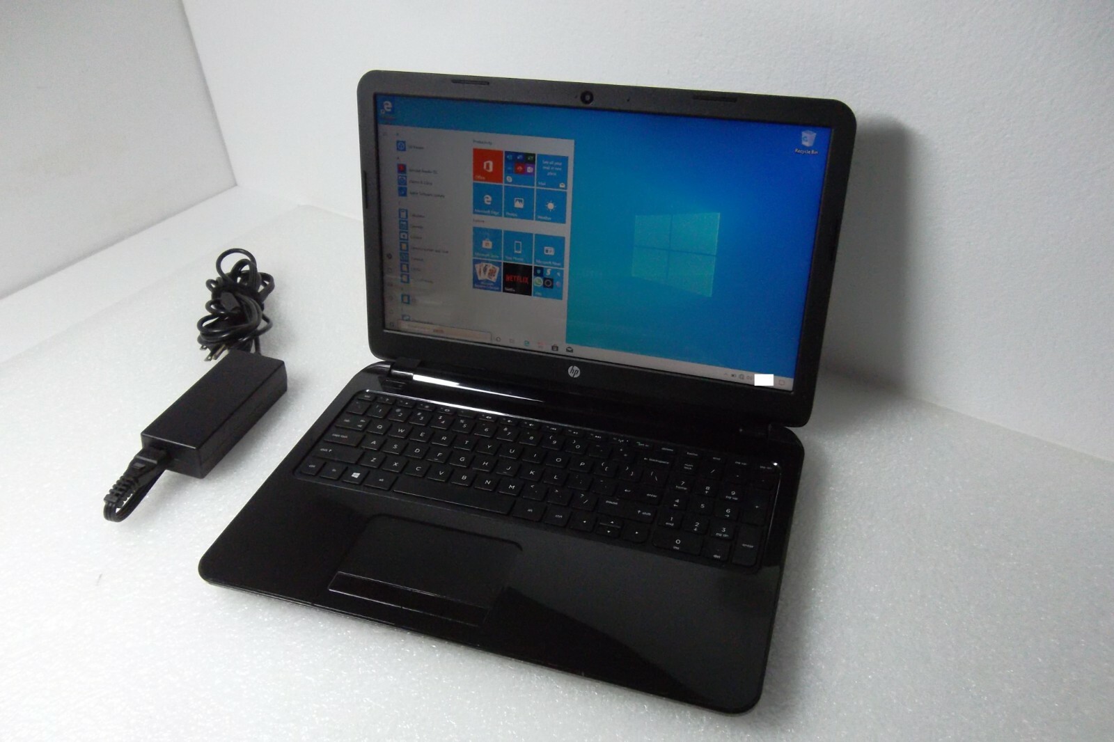 HP 15-r007TX Notebook Core i5-4210U (4th Gen) 15.6″ 8GB Wi-Fi WebCAM G8D31PA#ACJ