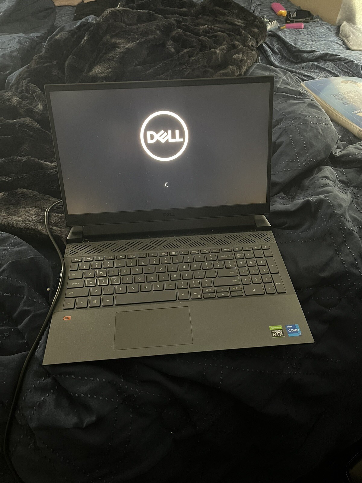 Dell CollectorG15 5510 15.6″ (512GB SSD, Intel Core i7-10870H, RTX 3060,16GB RAM