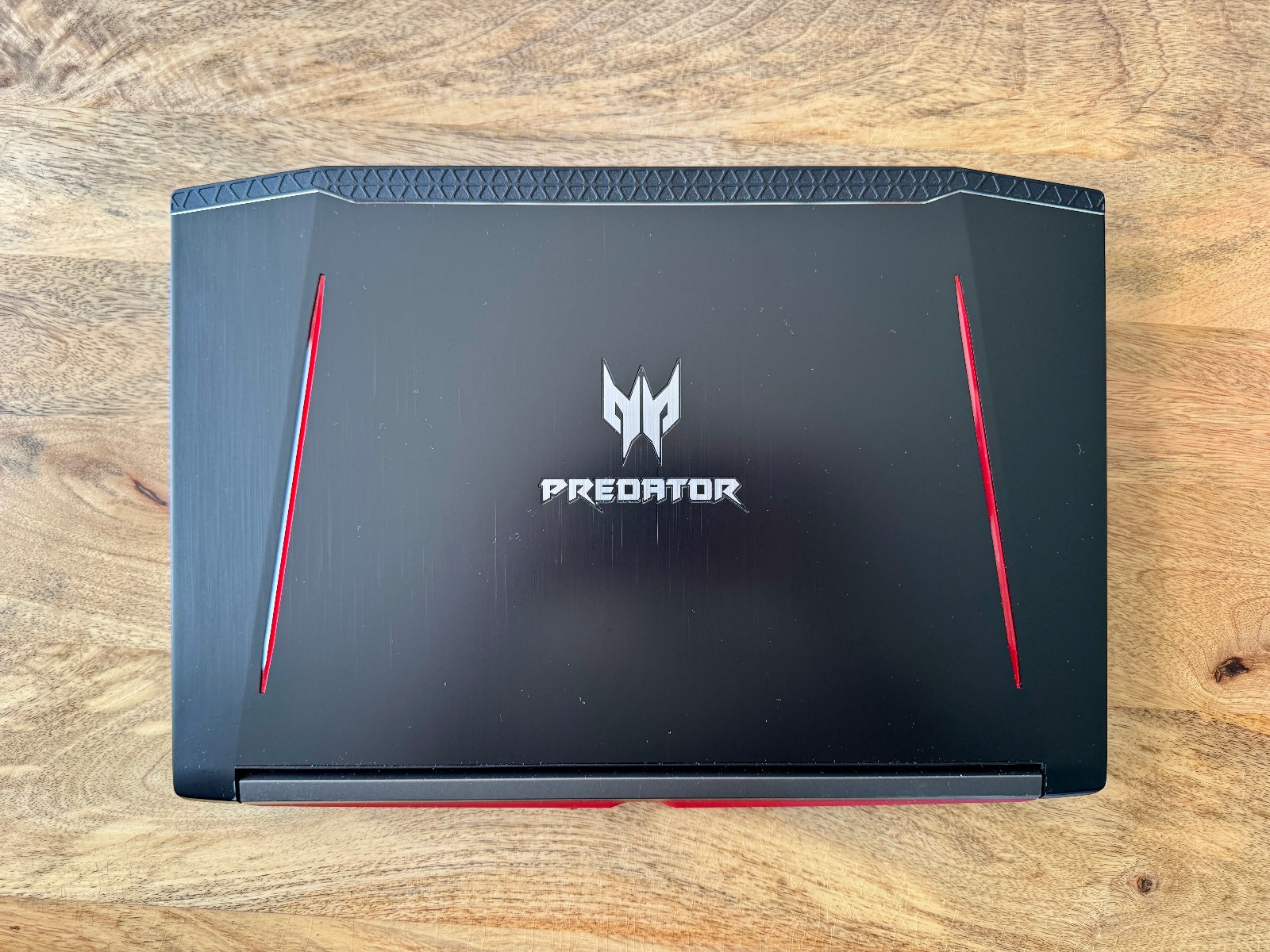 Acer Predator Helios 300 — i7-8750H, GTX1060 — PH315-51-78NP