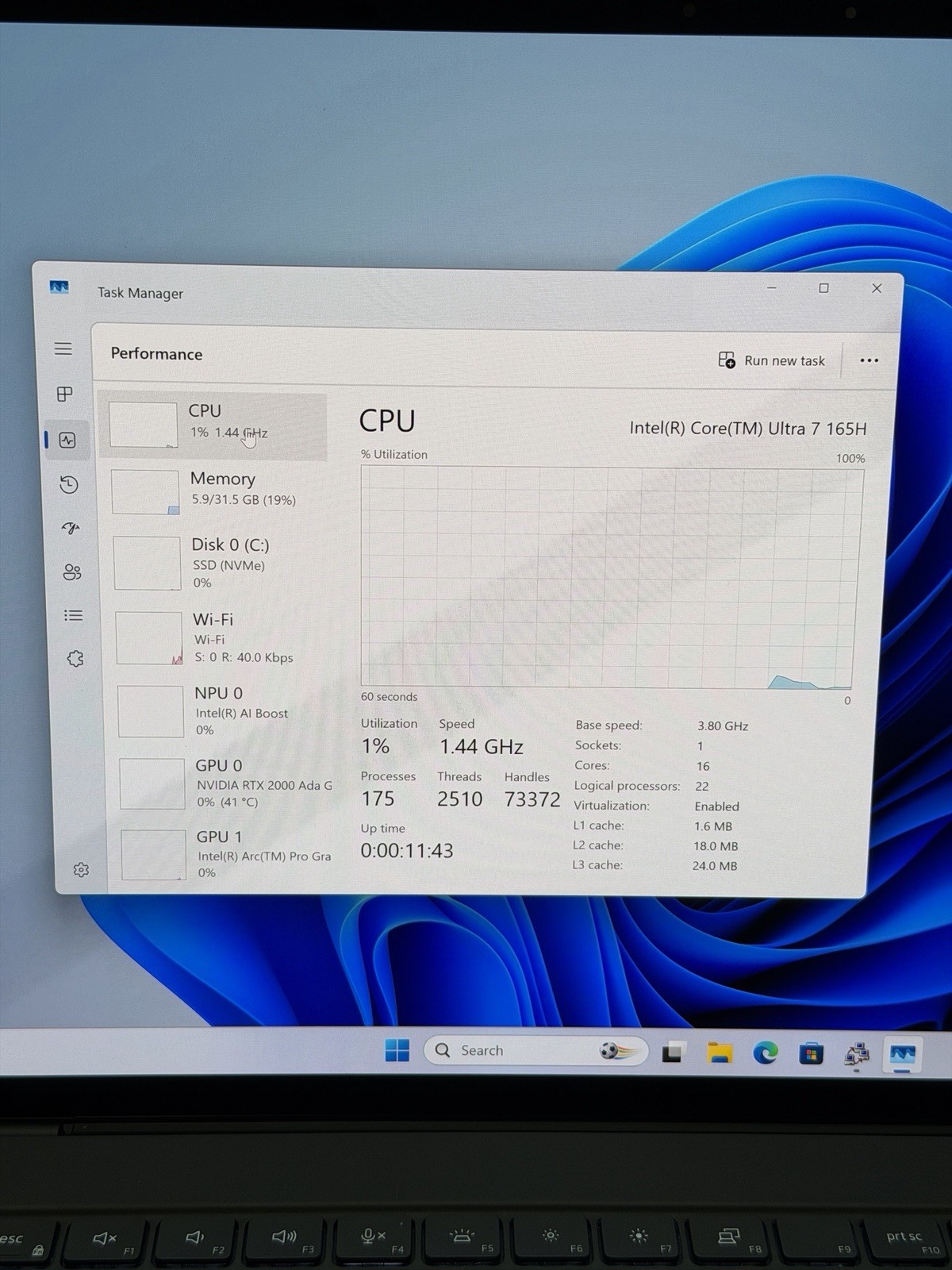 Dell Precision 5690 16 QHD+ Ultra 7 165H 32GB 2TB SSD RTX 2000 Ada