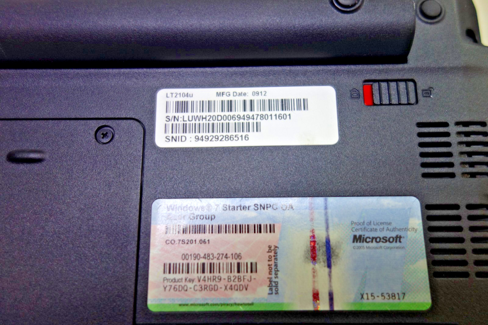 Gateway LT2104u NAV50 Netbook 10.1″ Intel Atom 1GB RAM 250G Box Manual Case Win7