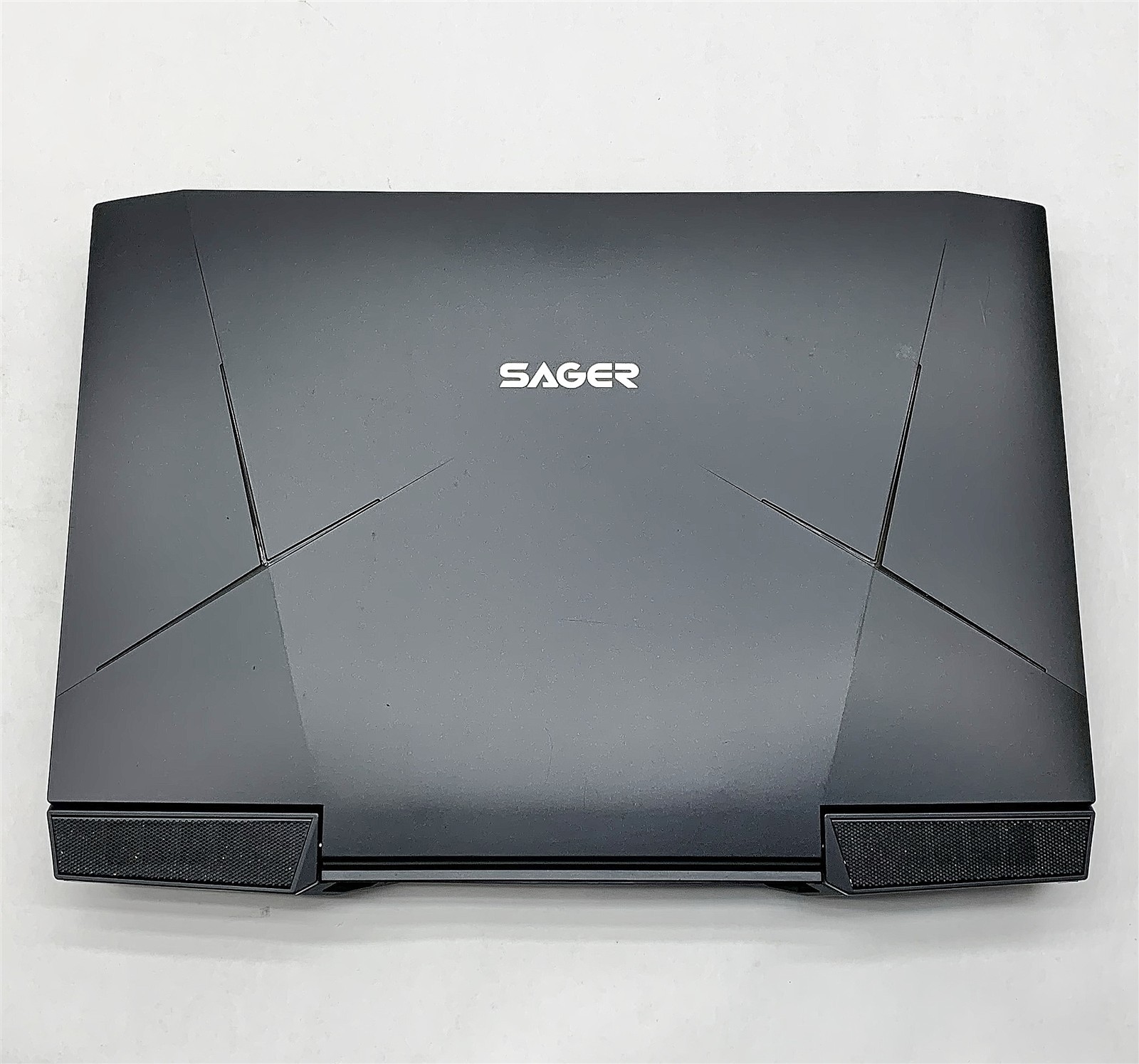 Sager P870DM Gaming Laptop i7 6700K 4.0GHZ 17.3″ FHD 32GB 512GB GTX 980 Win 11