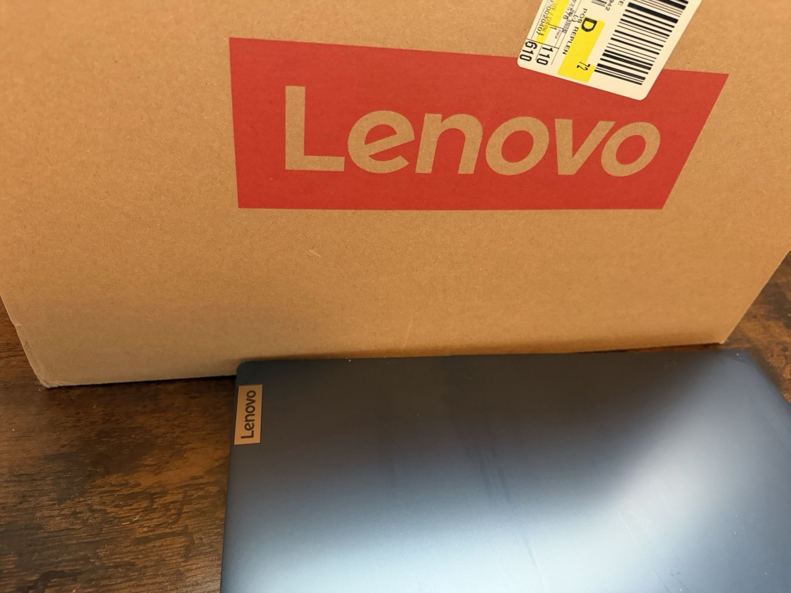 Lenovo IP Slim 3i 15.6″ Notebook Intel i3 8GB 256GB SSD Windows 11 Abyss Blue