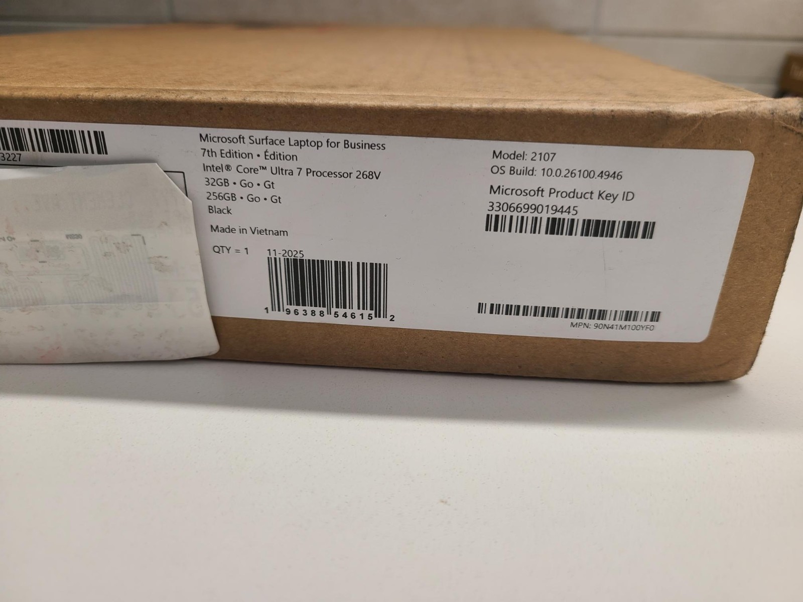 Microsoft Surface Laptop 7th Gen 13.8″ Ultra 7 268V 32GB RAM 256GB SSD Win11 PRO