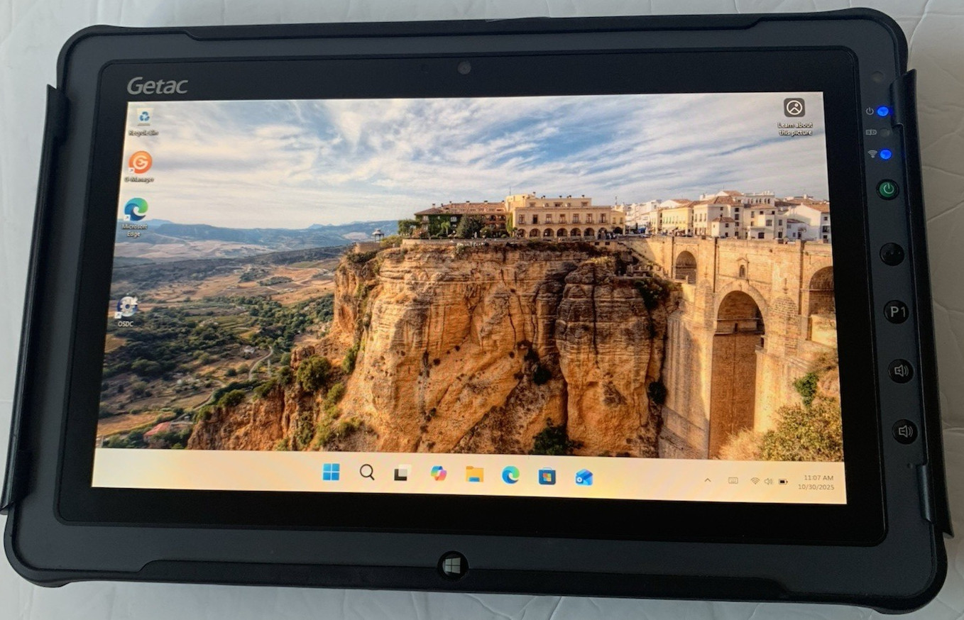 GETAC F110 G5 Tablet 11.6″ i7-8565U 1.80GHZ 16GB RAM 256GB GPS LTE Win 11 Strap