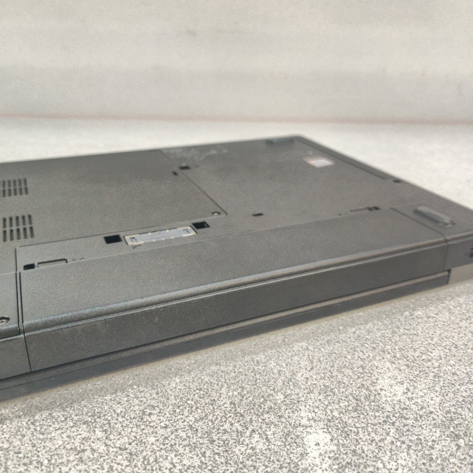 Lenovo Thinkpad L570 Intel Core i5-6200U, RAM 16GB, NO SSD/OS/AC ADAPTER Used