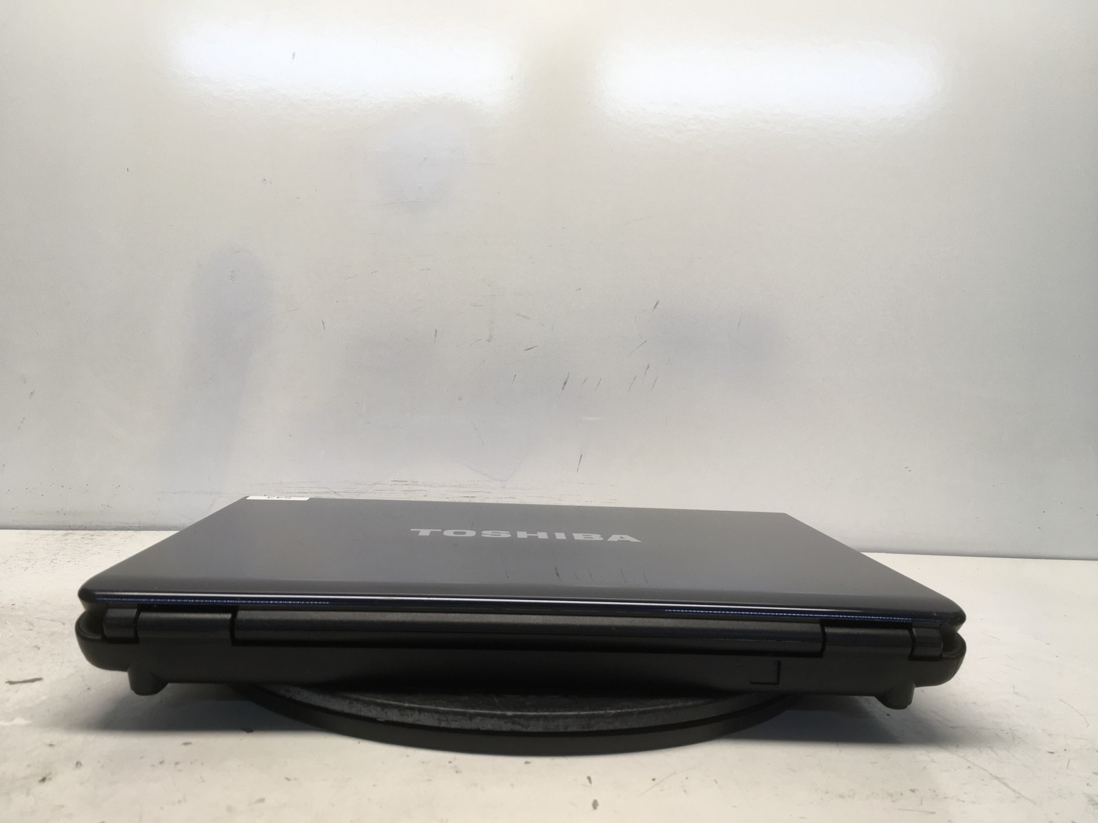 Toshiba Satellite L305-S5955 Intel Celeron 900 2.2GHz 2 GB NO HDD No Batt