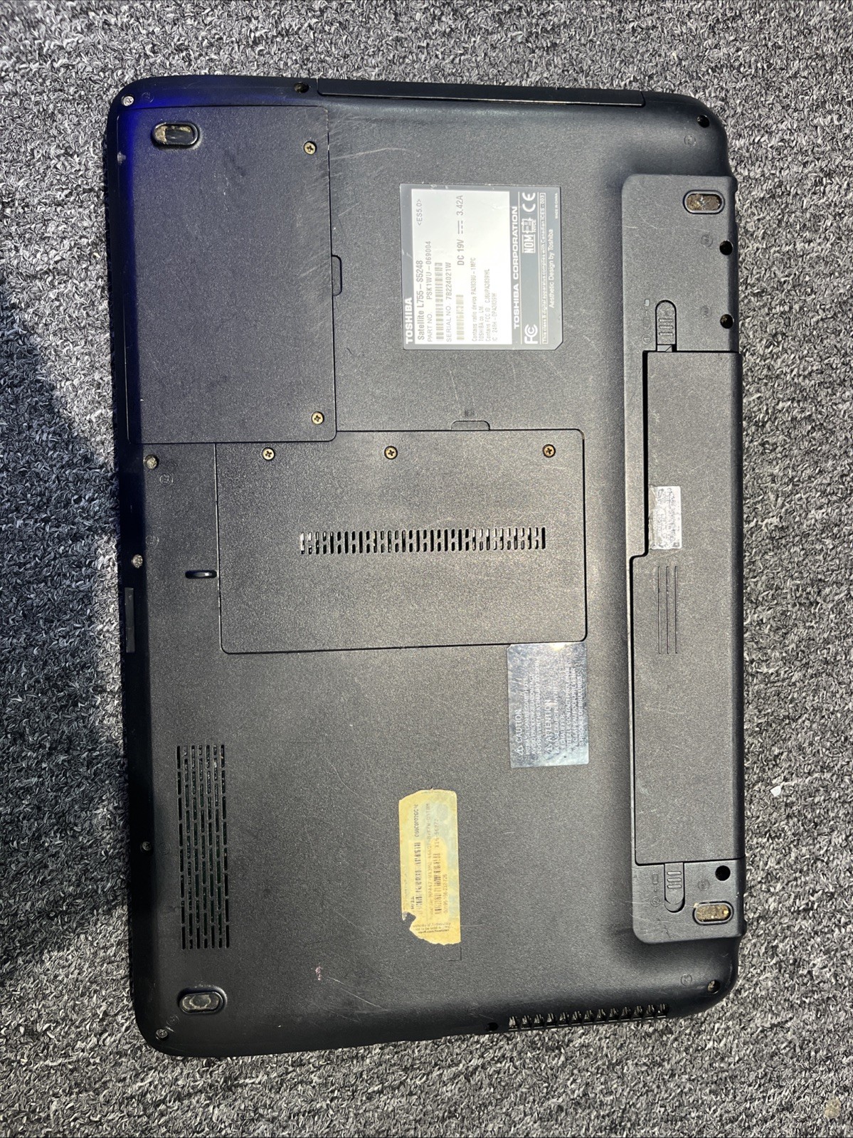 Toshiba Satellite L755-s5248 Intel Pentium B940 2 GHz 4 GB charging port broken￼