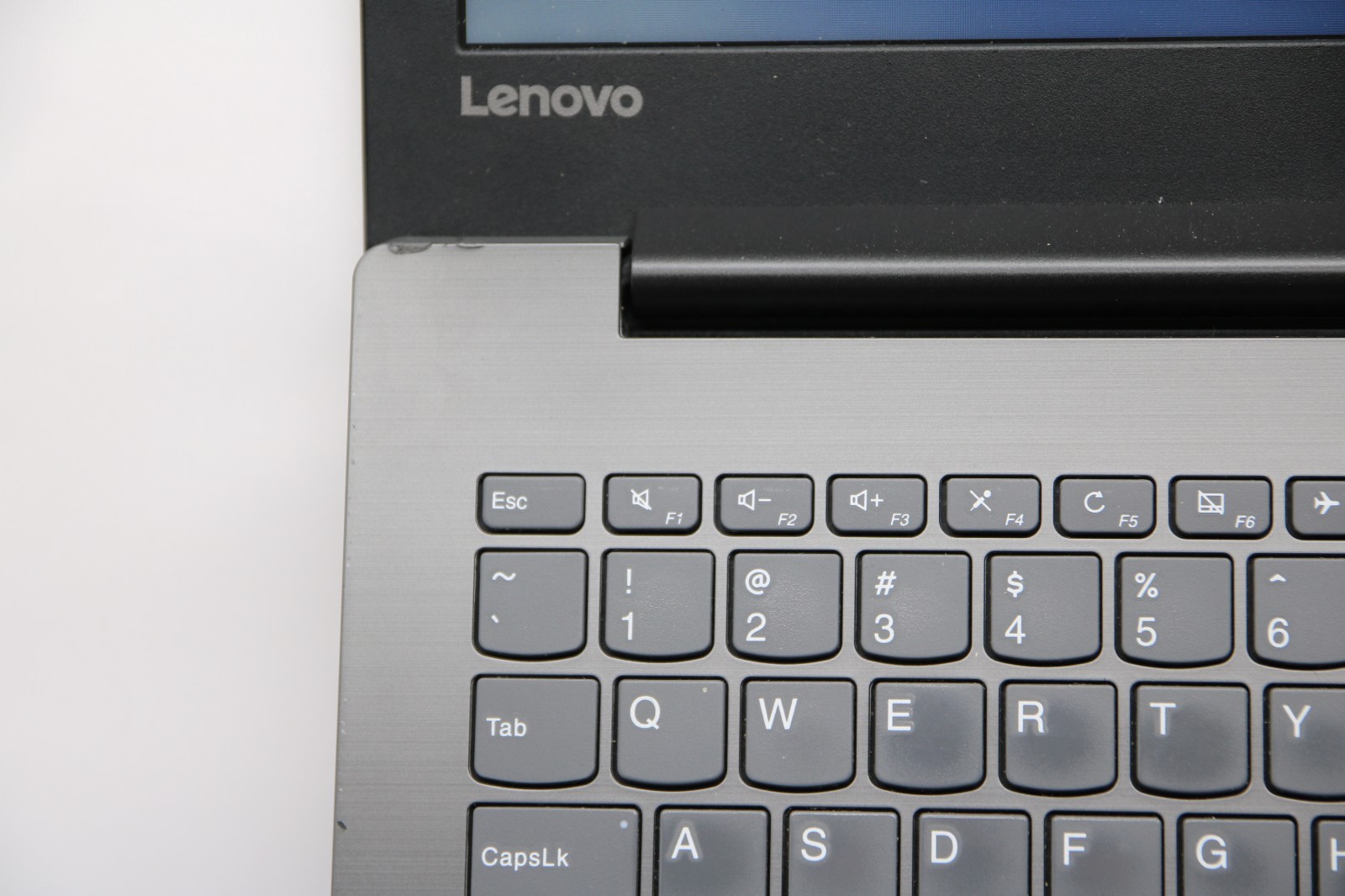 Lenovo IdeaPad 330 – AMD Ryzen 3 2200U – 8GB, 1TB, Windows 11 Home – No Adapter