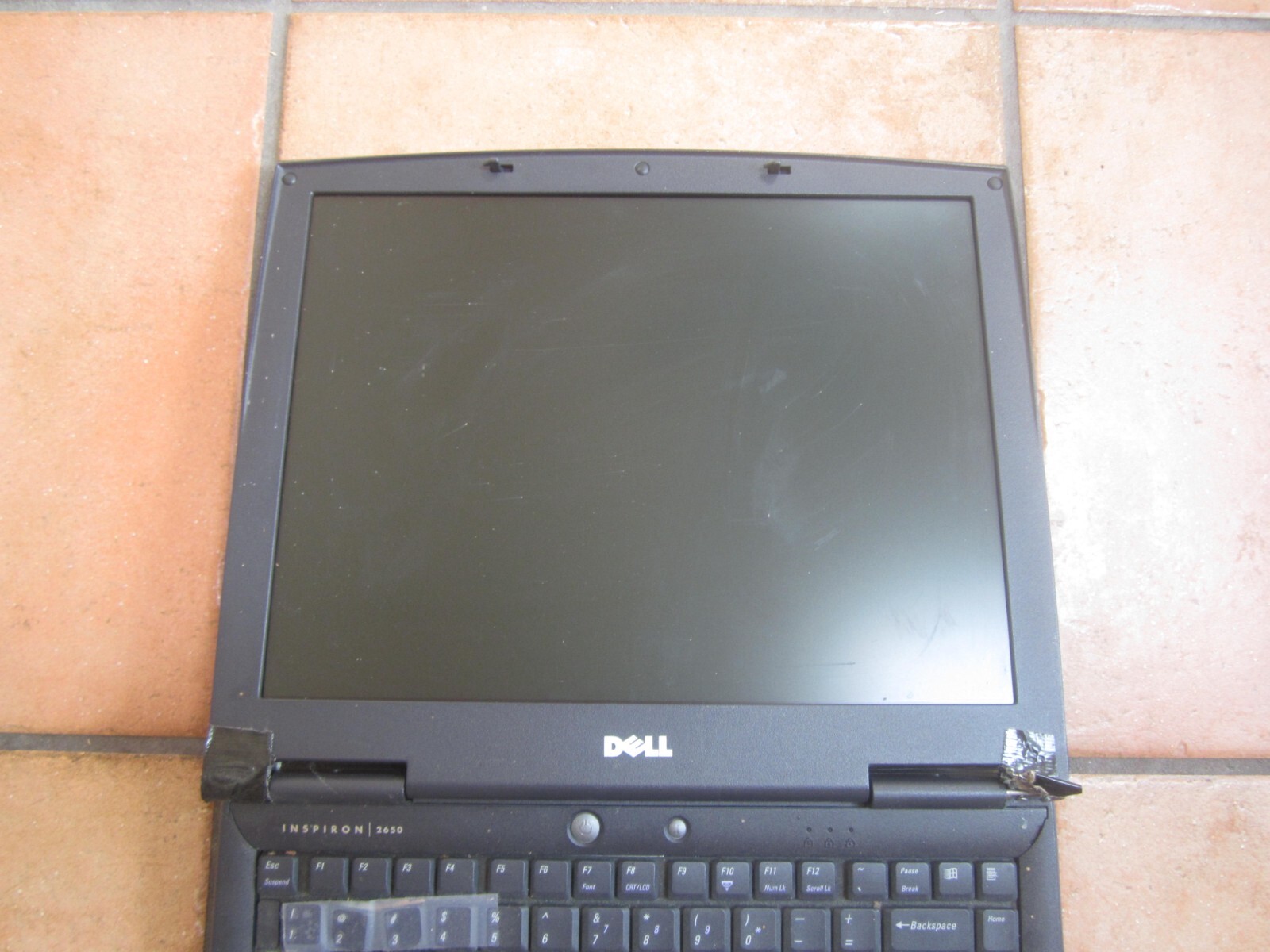 DELL INSPIRON 2650 LAPTOP 256MBRAM 30GBHD SCREEN INTACT BAD BATT NO CORD – PARTS