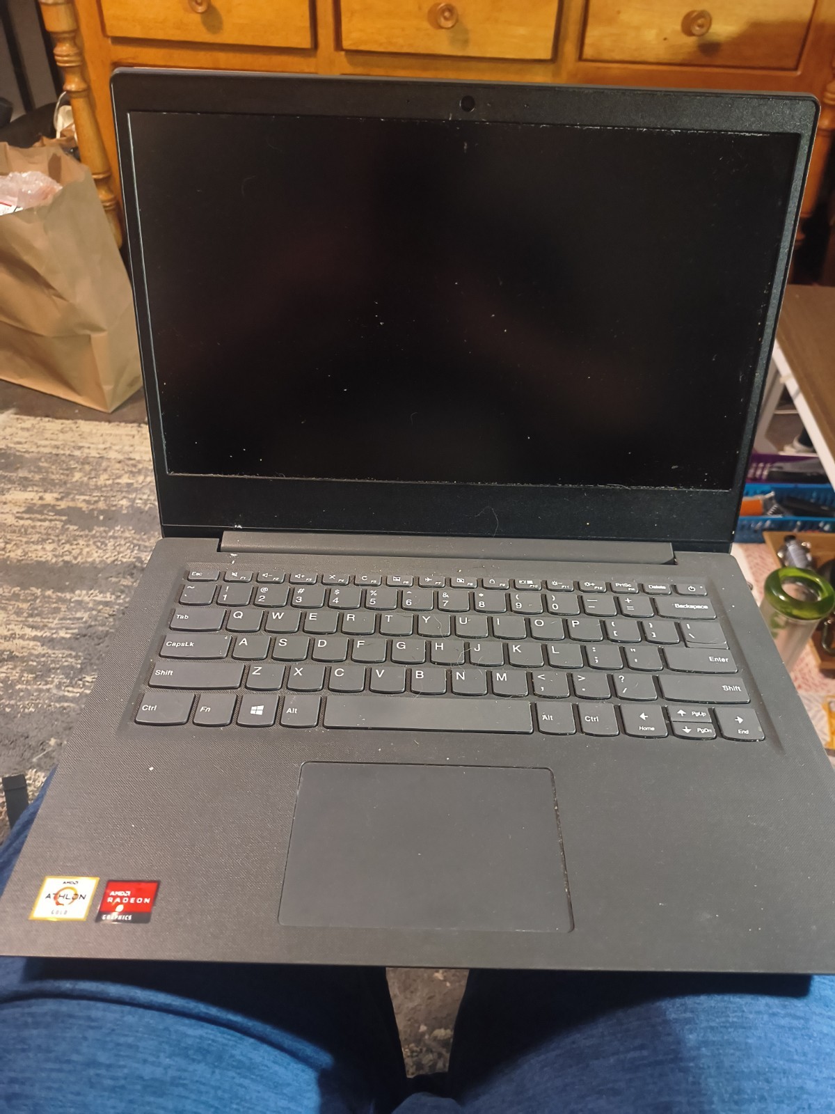 Lenovo V14 G4 ABP 14″ (256GB SSD, AMD Ryzen 5 5000 Series, 4.00 GHz, 8GB,…