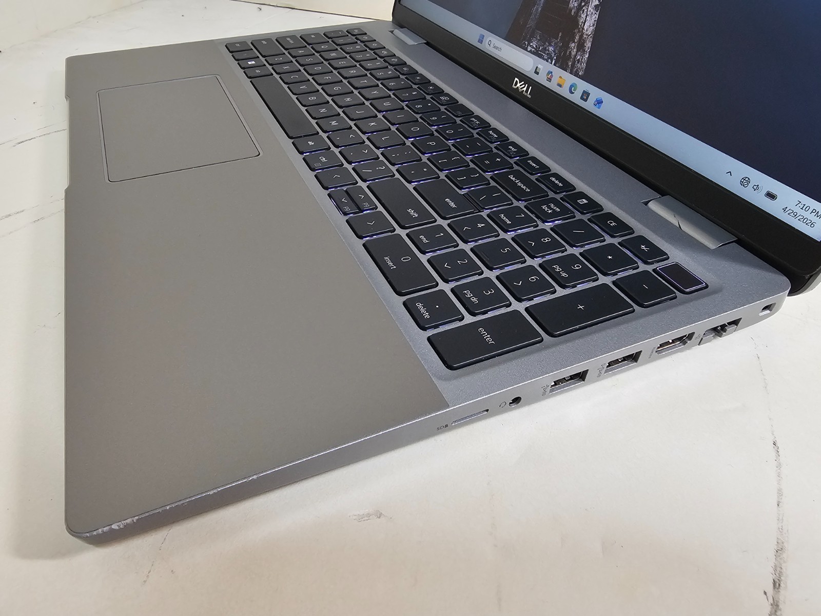 Dell Latitude 5530 Laptop – i5-1245U 16GB 512GB SSD Cam 15.6″ Touchscreen – SP1