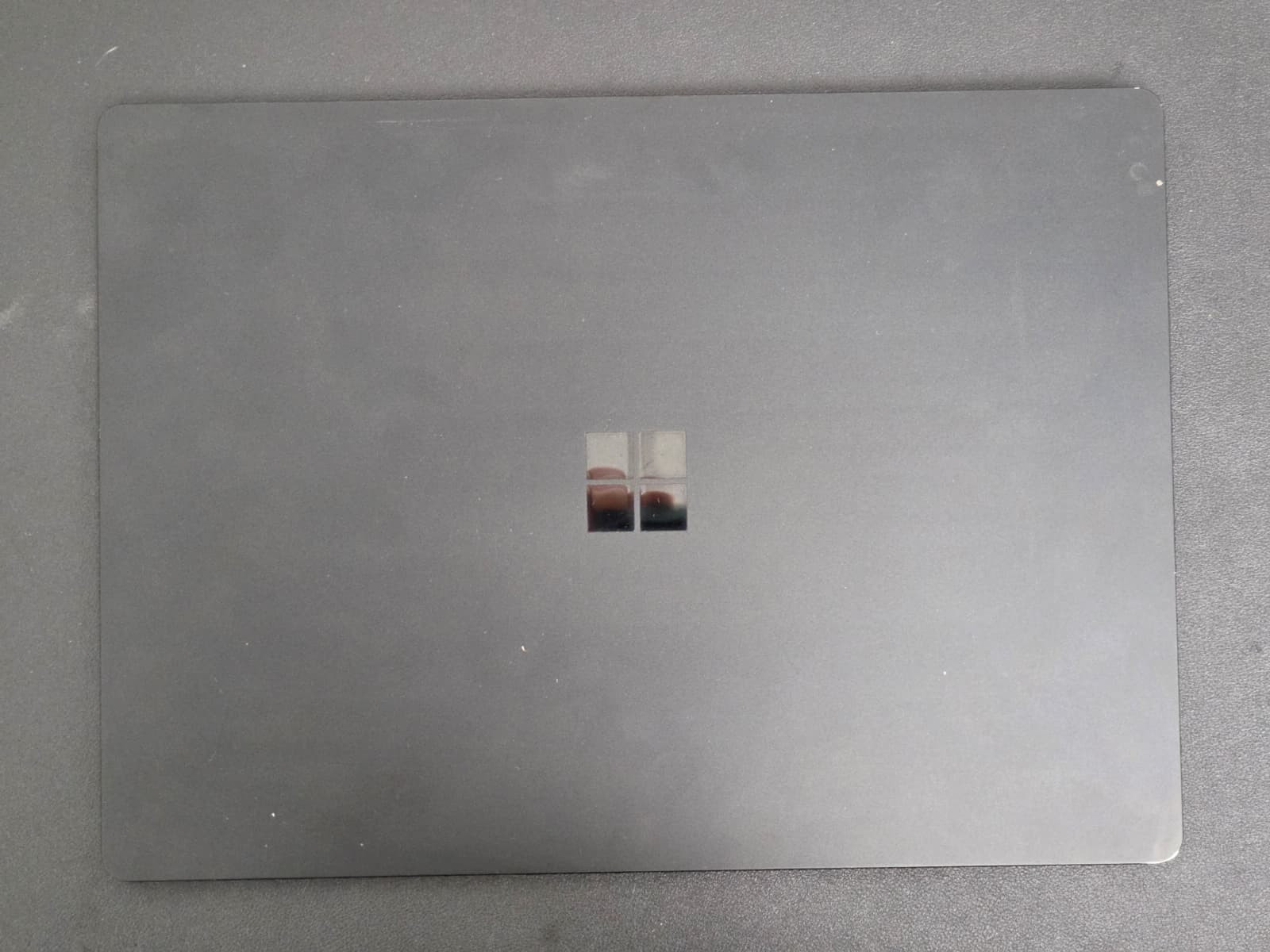 Microsoft Surface Laptop 4 – 13.5″ i7 1185G7 16GB Ram 512GB SSD Win 11 Pro