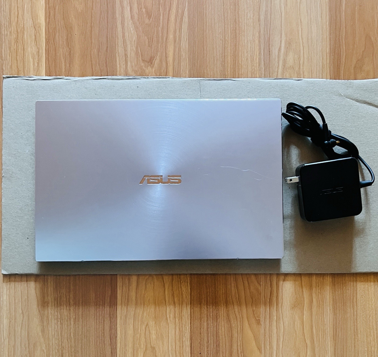 Asus zenbook Ux431f, i7-8565U , 16G Ram, UHD Intel Graphics, 256G, Win11 Pro