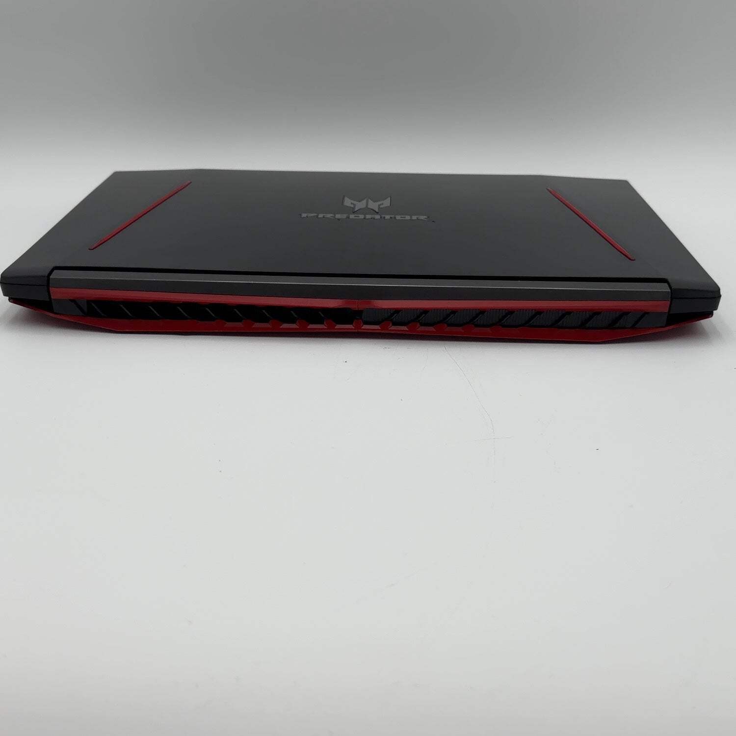 Acer Predator Helios 300 14″ i7-8750H 16GB RAM 256GB SSD 1TB HDD GTX 1060