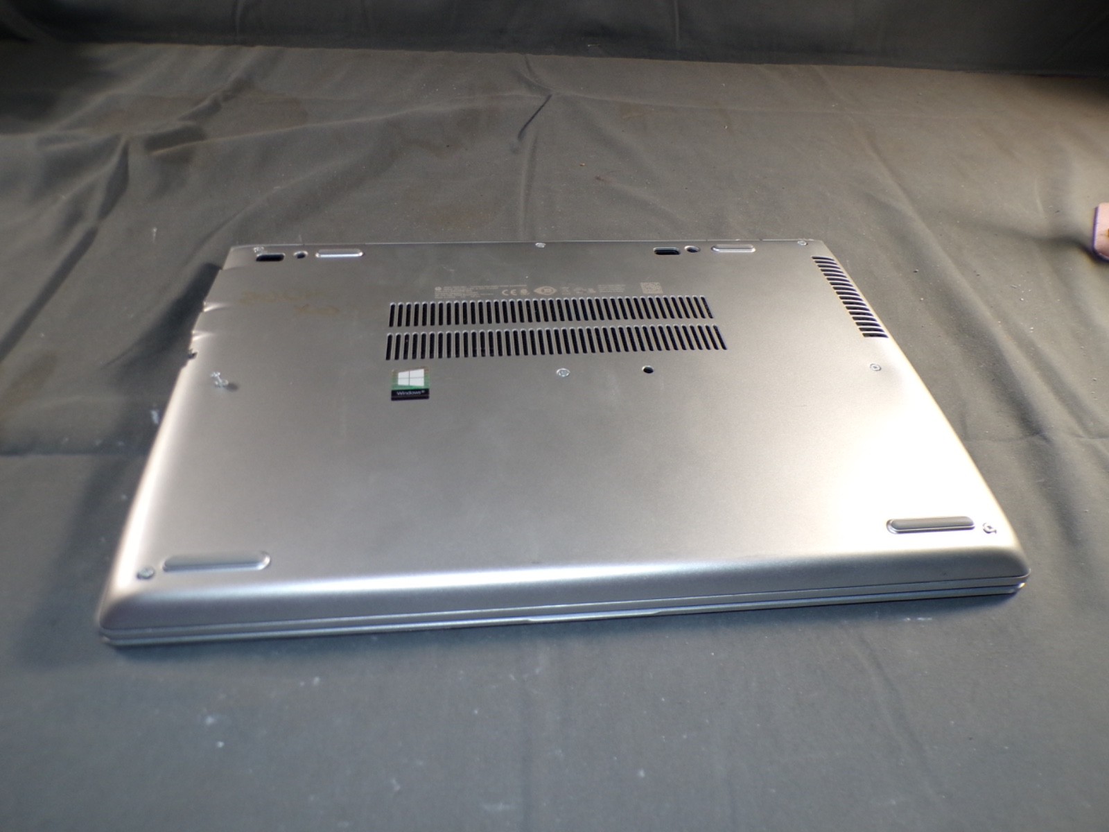 HP PROBOOK 640 G5 INTEL CORE I7-8665U 1.90GHZ 8GB RAM **NO HD/ NO CADDIE/ NO OS/