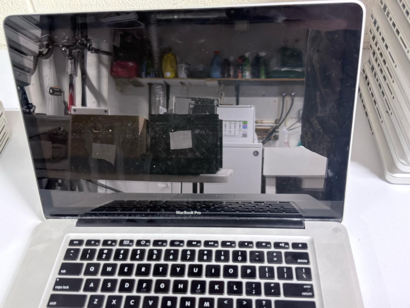 AS-IS Apple MacBook Pro A1286 15″ (Please Read, 2008-2011)