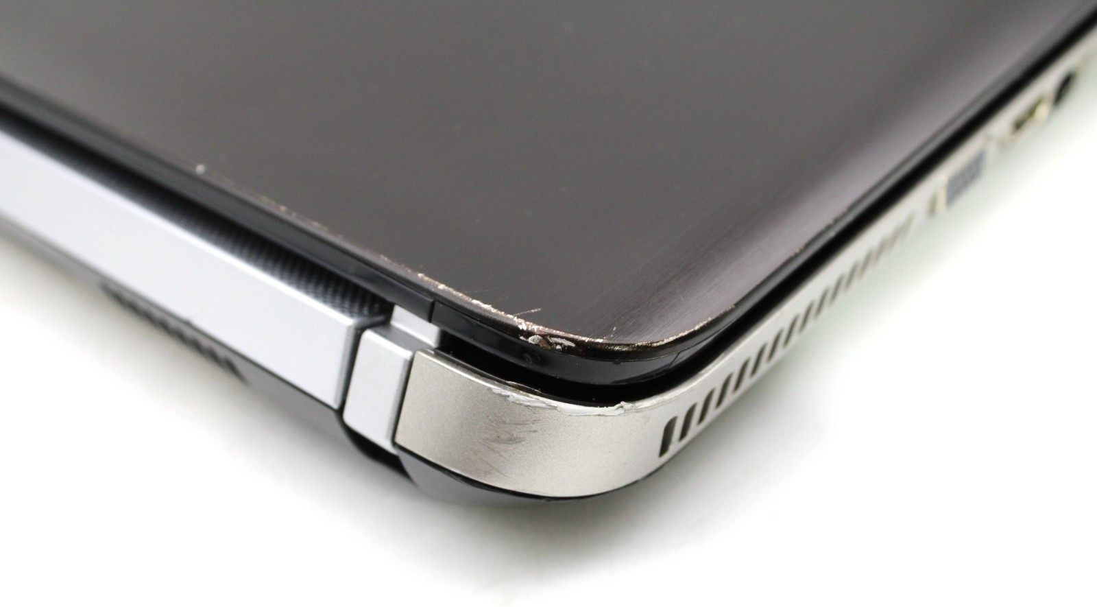 HP Pavilion i3-2410M@2.30GHz 6GB DDR3 240GB SATA SS NO OS *PARTS/REPAIR*READ*