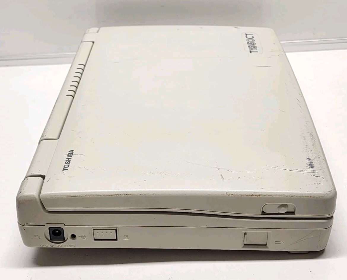 Vintage Toshiba Laptop T1950CS/200 Model PA1152E UNTESTED