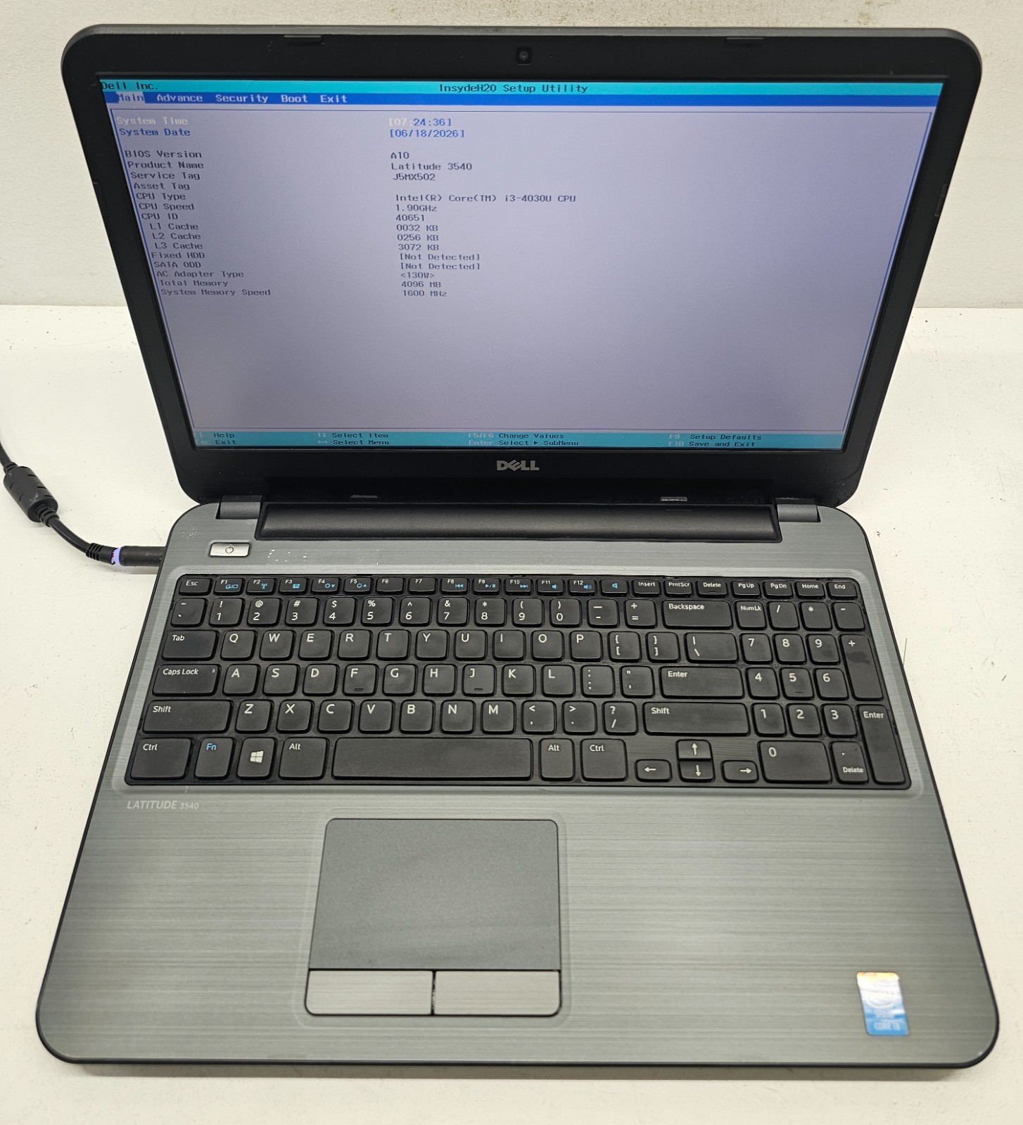 Dell Latitude 3540 15.6″ Laptop Intel Core i3-4030U 4GB Ram NO HD/OS (FL)