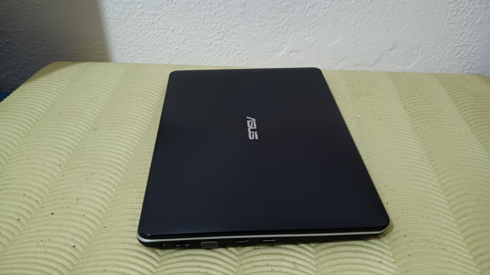 Asus VioBook R301LA 13.3″ I5-5200U 8gb 256gb ssd m2 win11