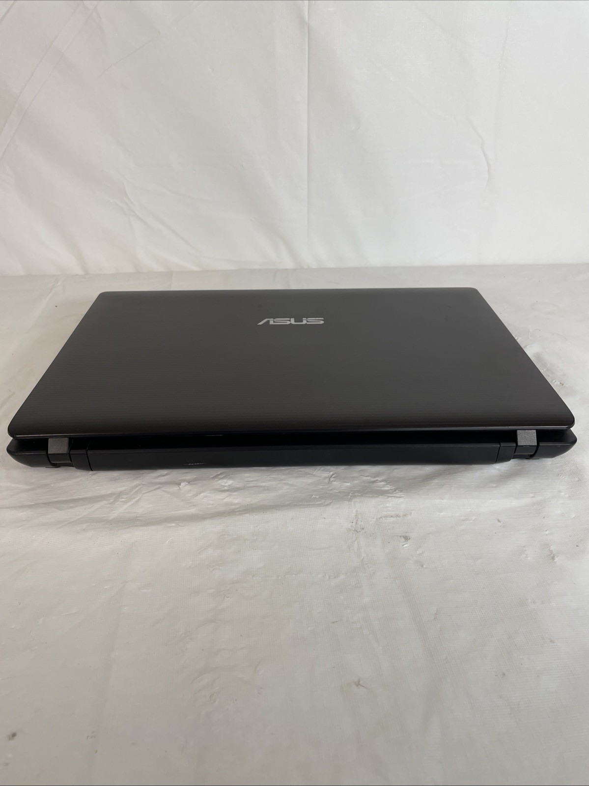 Asus K53U Laptop AMD E-450 CPU @ 1.65GHz 4GB Ram No HDD/ No OS – TESTED