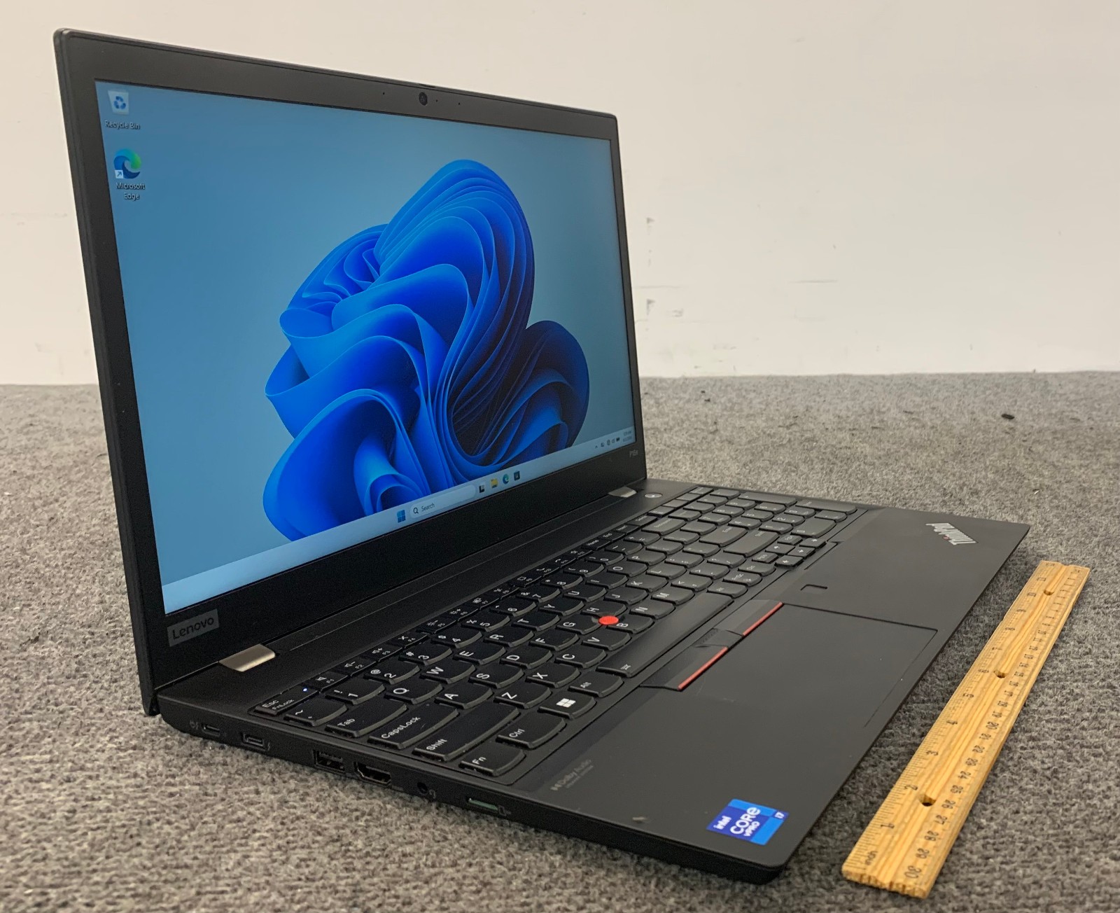 Lenovo ThinkPad P15s Gen 2i 15.6″ Laptop i7-1185G7 16GB RAM 512GB NVMe