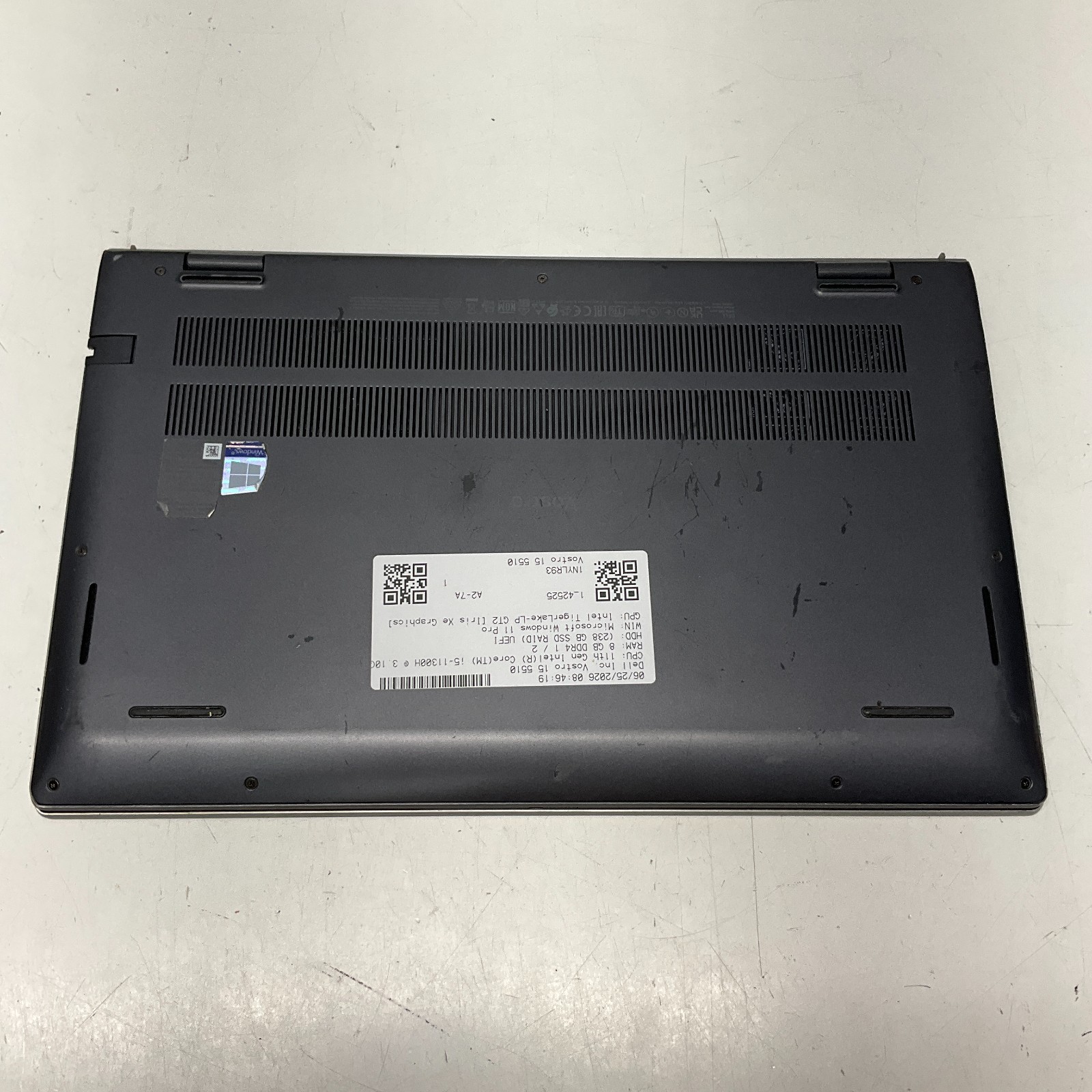 Dell Vostro 15 5510 Intel Core i5-11300H 8GB 256GB SSD Windows 11 Pro Laptop