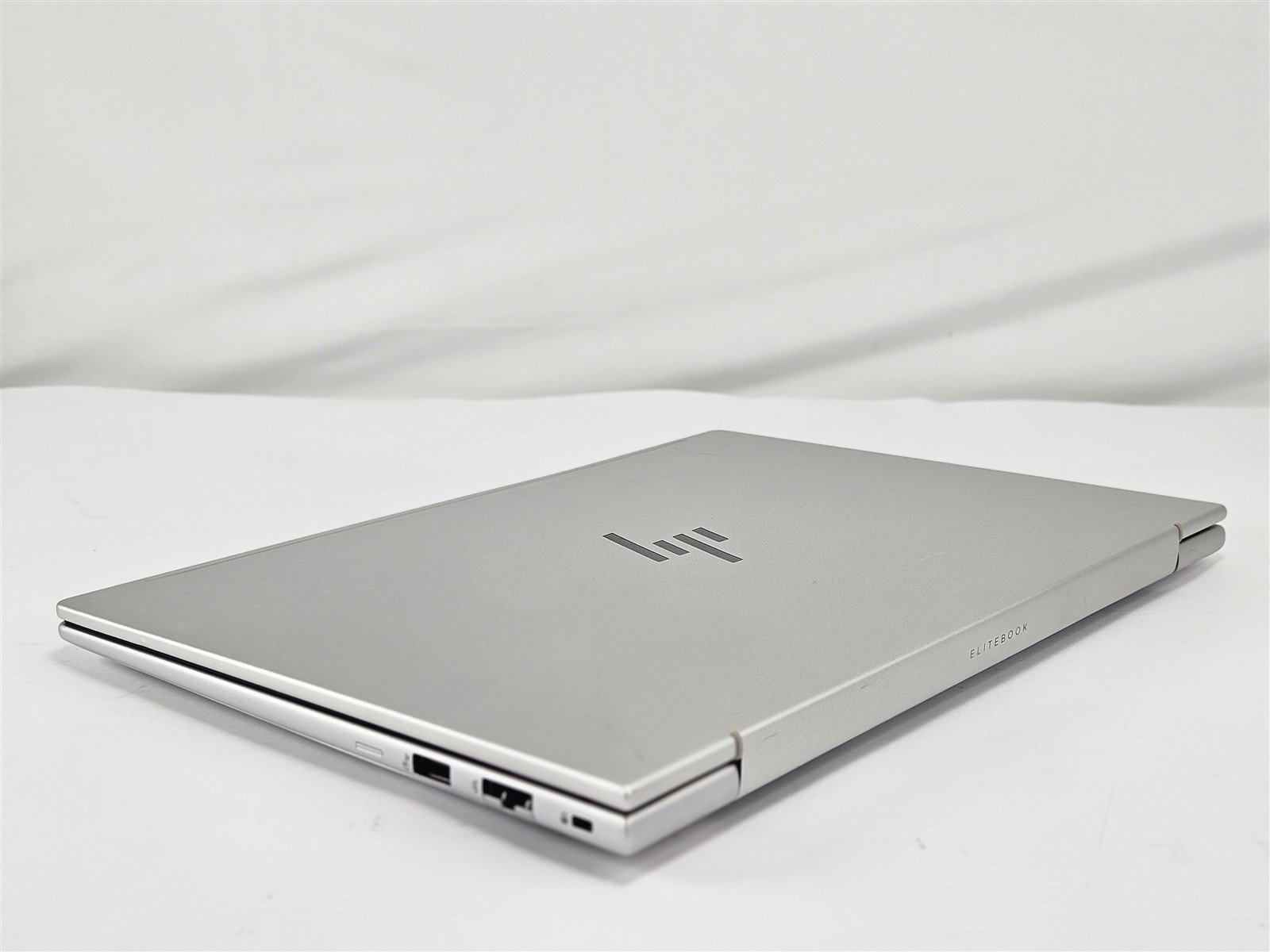 HP EliteBook 640 G11 Core Ultra 5 135U 16GB RAM 512GB SSD GPU No OS