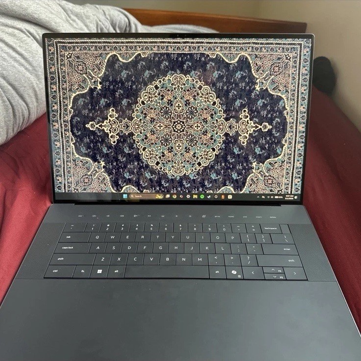 XPS 16 9640 Intel core i7 9750H 32gb ram custom spec 4060 graphics 1tb