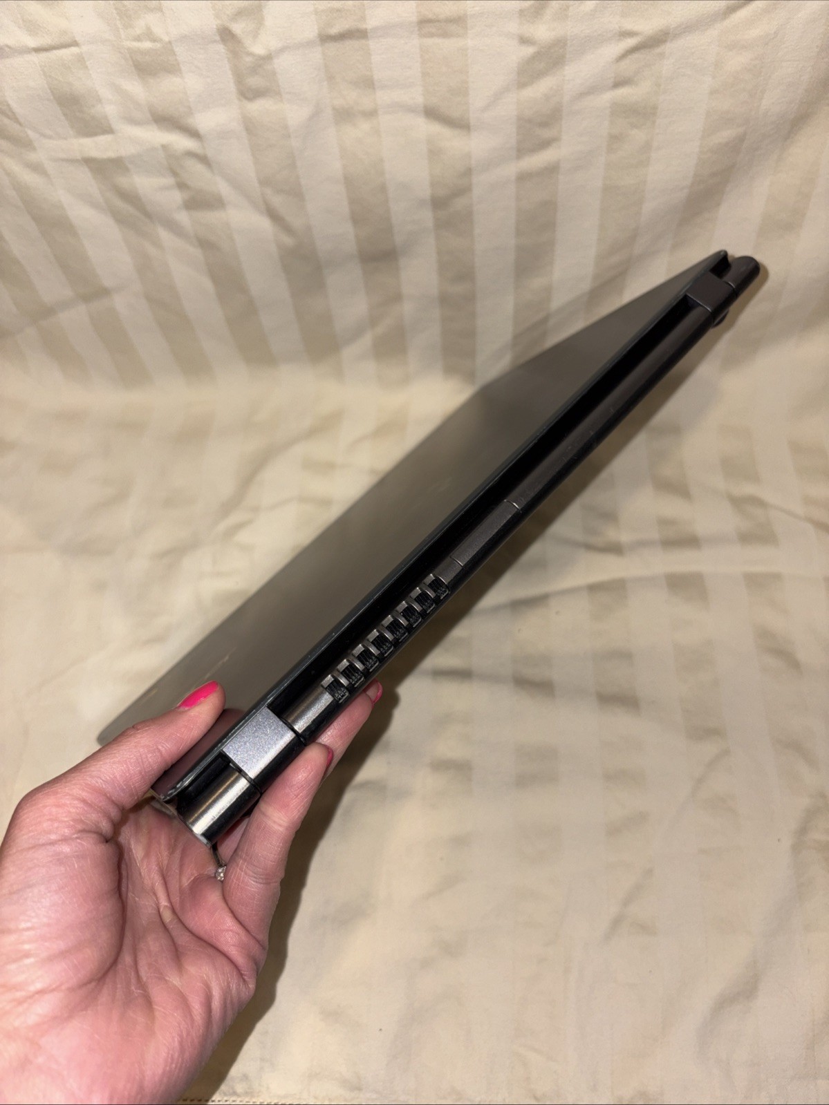 Acer C720-2800 ZHN Chromebook 64GB M.2 NGFF SSD Gray Celeron 2955U 4GB RAM