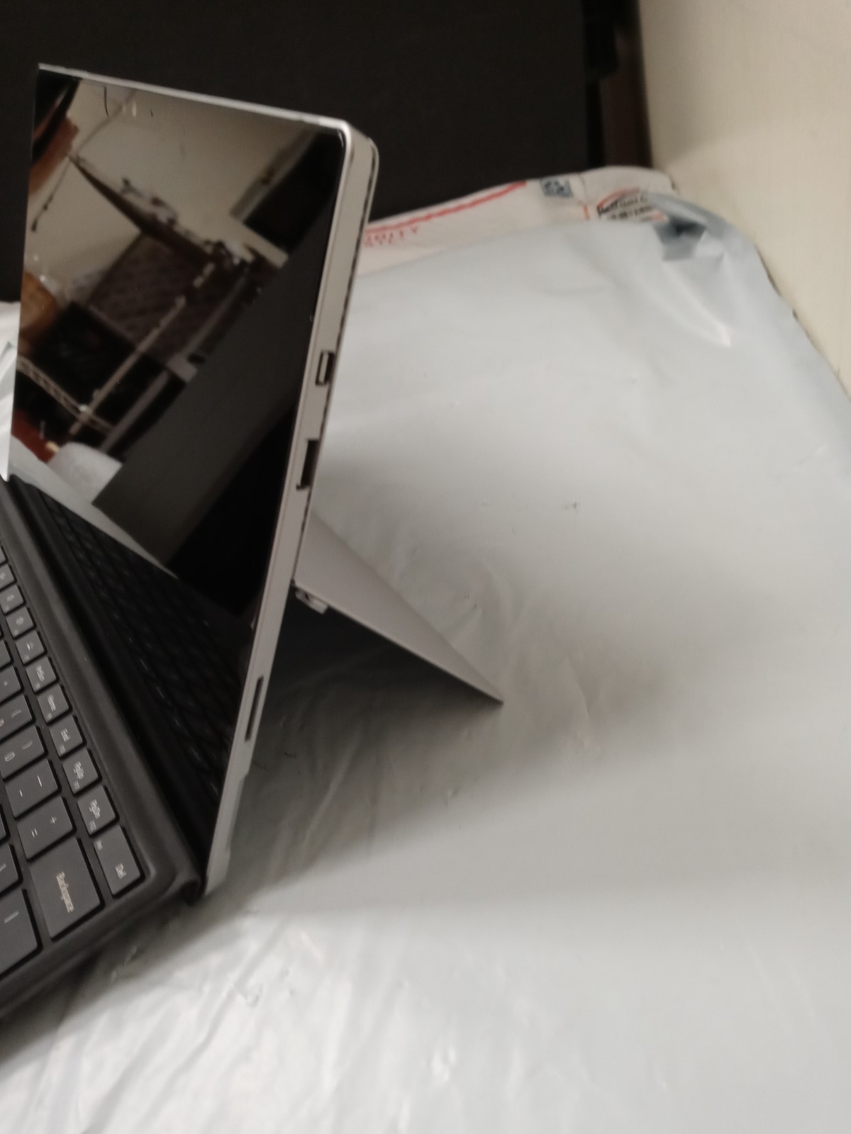 Microsoft Surface Pro 4 1724 12.3″ i5-6300U 8GB 256GB Win 10 w/ Keyboard NO AC
