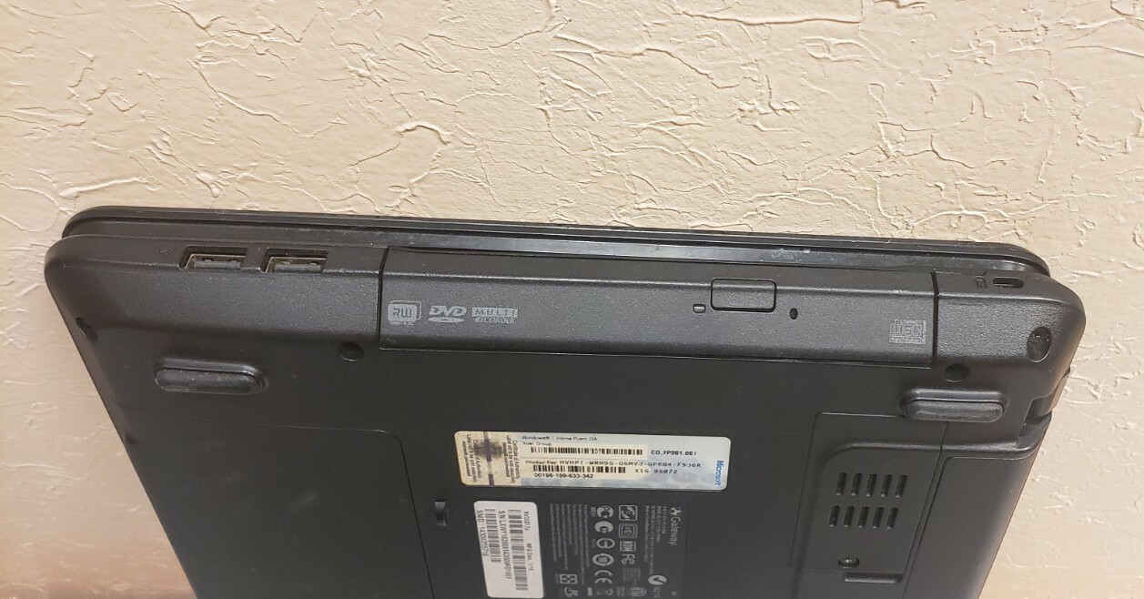 GATEWAY NV55517u 1.9GHz AMD A4-3300M HD GRAPHICS 3GB RAM 320GB HDD WIFI LINUX
