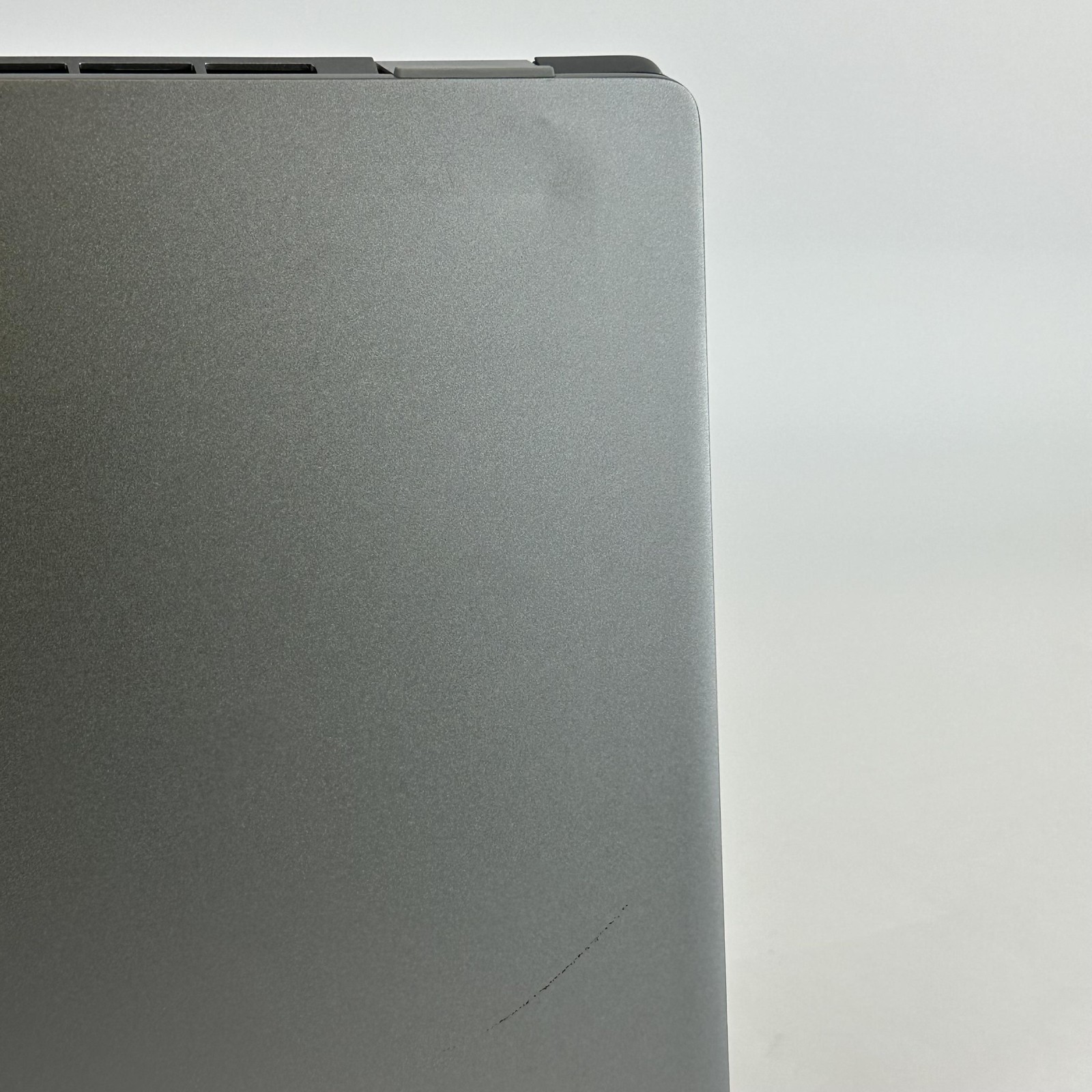 Dell Latitude 7450 14 Gray QHD+ TOUCH 3.8 GHz Ultra 7 165H 32GB 256GB SSD Good