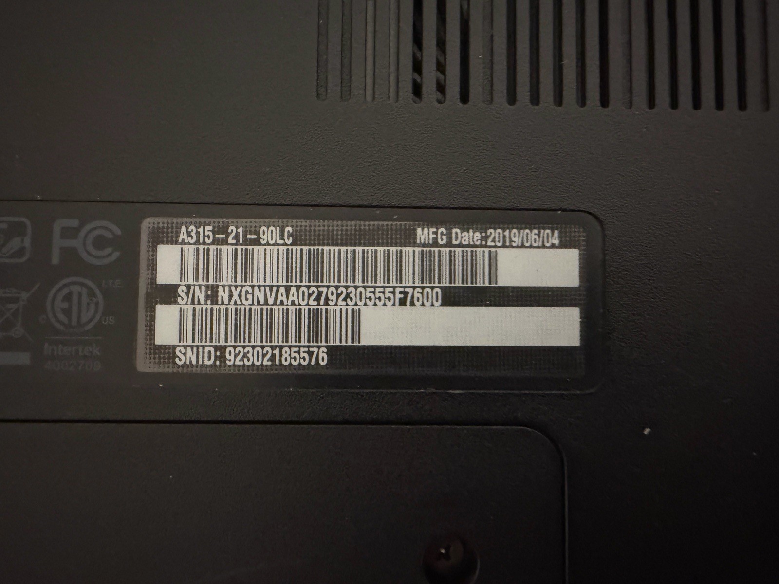 Acer Aspire 3 A315 Laptop-FEV8L32F A9-9420e Radeon R5 2C+33G 1.80GHz Ram 12, 1TB