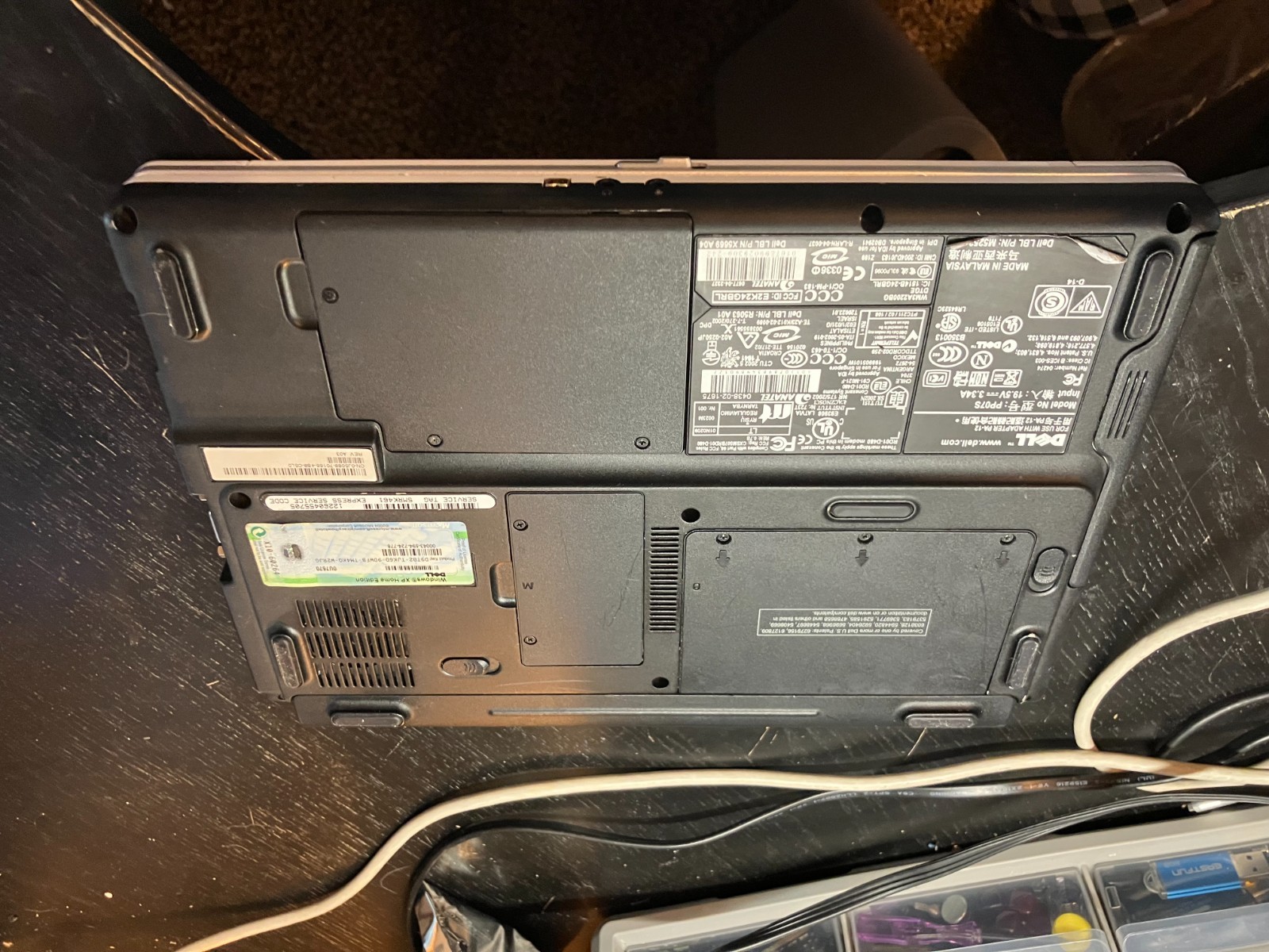 Dell Inspiron 700m 12.1″ Laptop Pentium M 1.6GHz 1GB RAM 32GB SSD Wifi Win XP